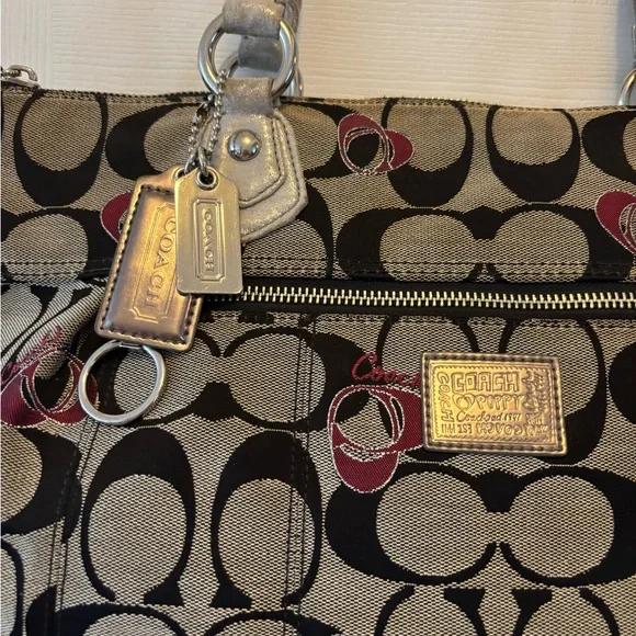 Coach Poppy G1120-18711 Signature Hearts Metallic Silver/Red  Glam Tote GUC - Picture 2 of 15